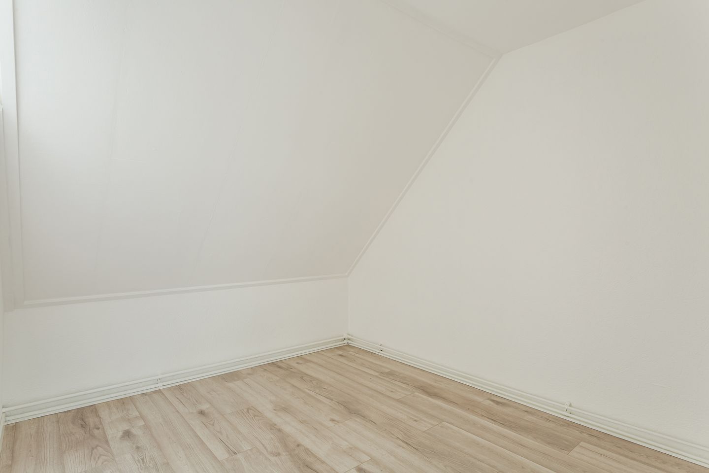 Foto 25 van Almelostraat 37