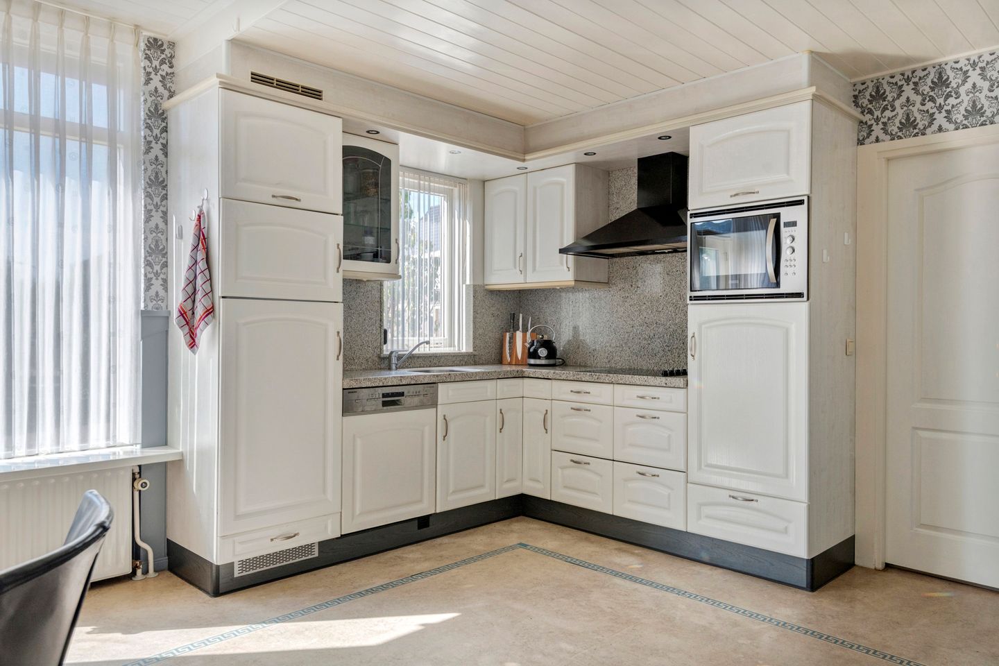 Foto 25 van Dorpstraat 28-A