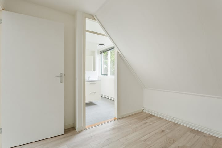 Foto 26 van Almelostraat 37