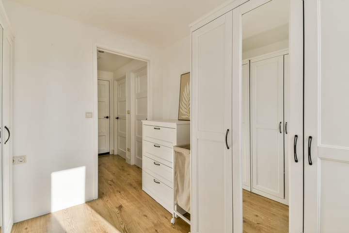 Photo 25 of Deken Waarestraat 40