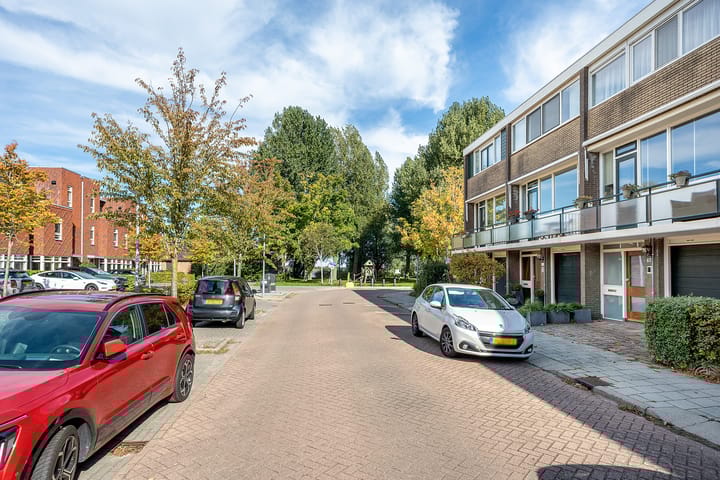 Photo 42 of Talingstraat 64