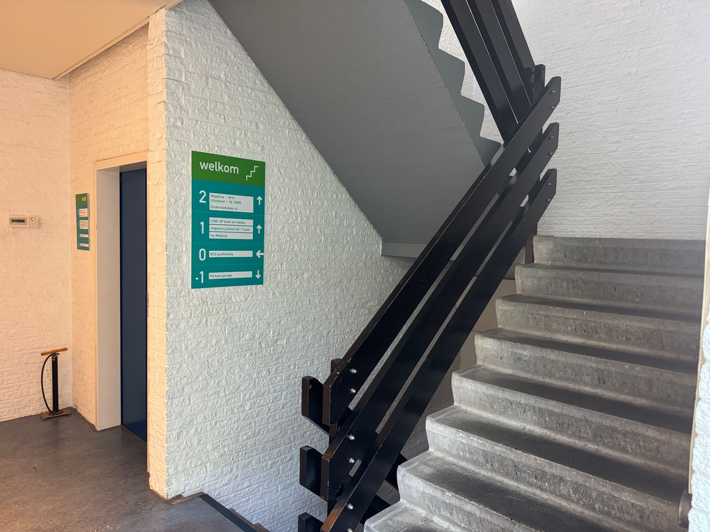 View photo 3 of Atoomweg 9-c