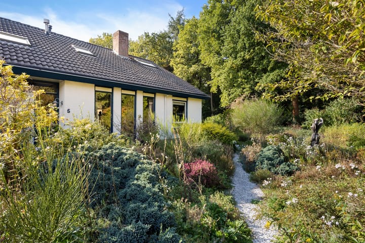 Foto 5 van Larikslaan 5