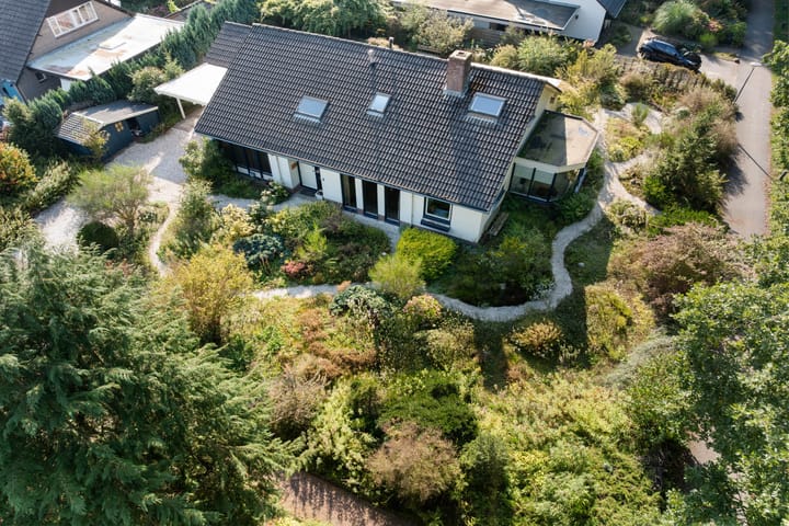 Foto 52 van Larikslaan 5