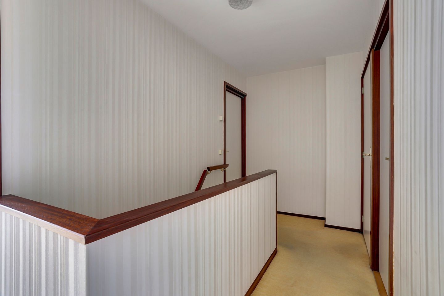 Photo 14 of Smallandstraat 14