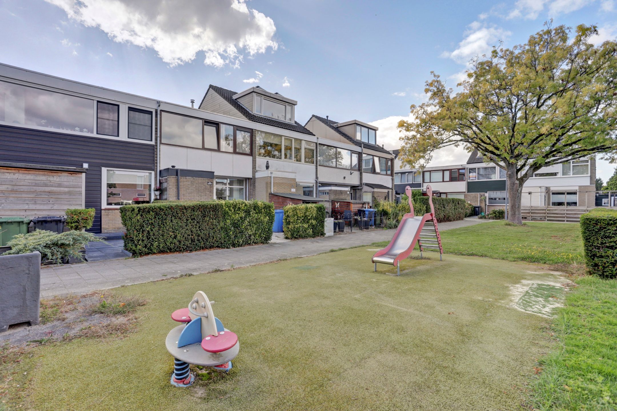 Photo 24 of Smallandstraat 14