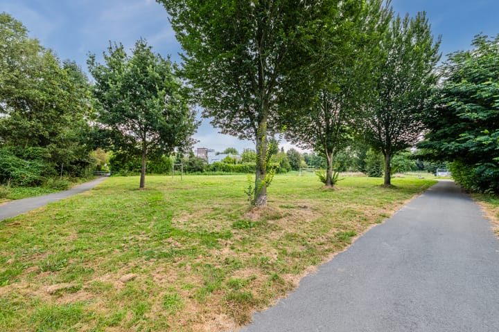 Photo 28 of J.F. Kennedystraat 18