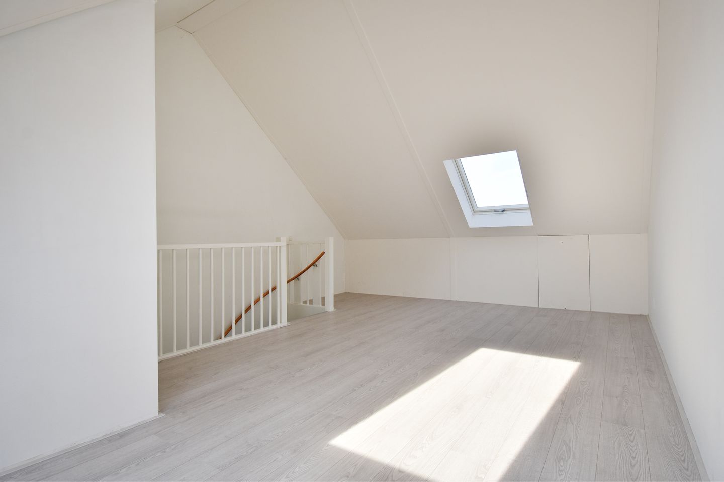 Foto 29 van Burgemeester Hendrixstraat 43