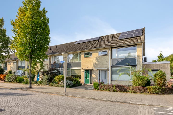 Photo 2 of Voornestraat 49