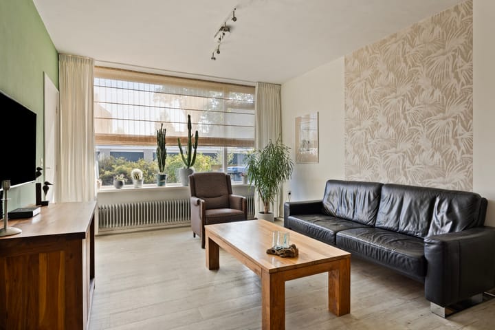 Photo 6 of Voornestraat 49