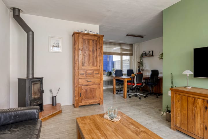 Photo 8 of Voornestraat 49