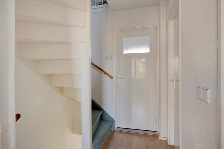 Photo 14 of Voornestraat 49