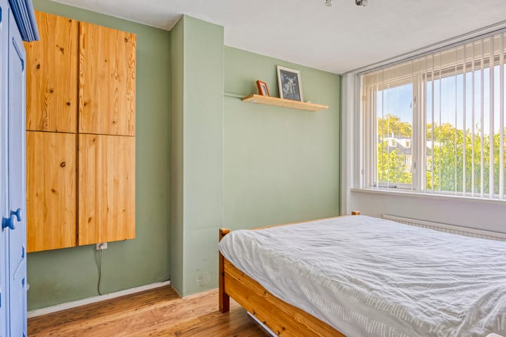 Photo 16 of Voornestraat 49