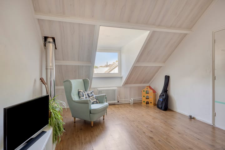 Photo 25 of Voornestraat 49