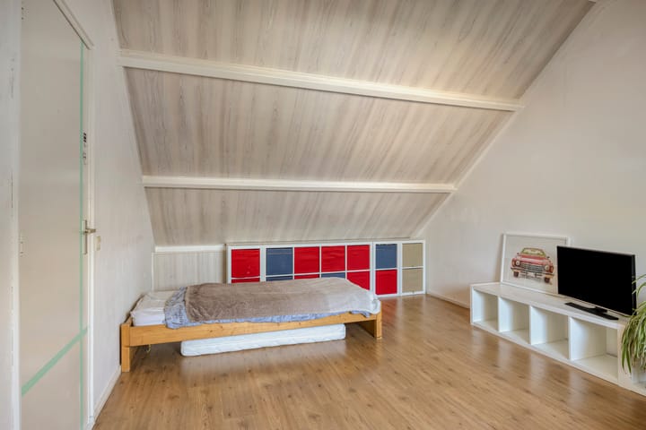 Photo 26 of Voornestraat 49