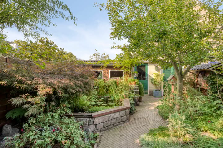 Photo 31 of Voornestraat 49