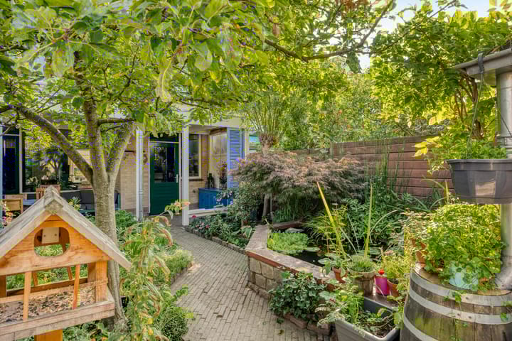 Photo 33 of Voornestraat 49