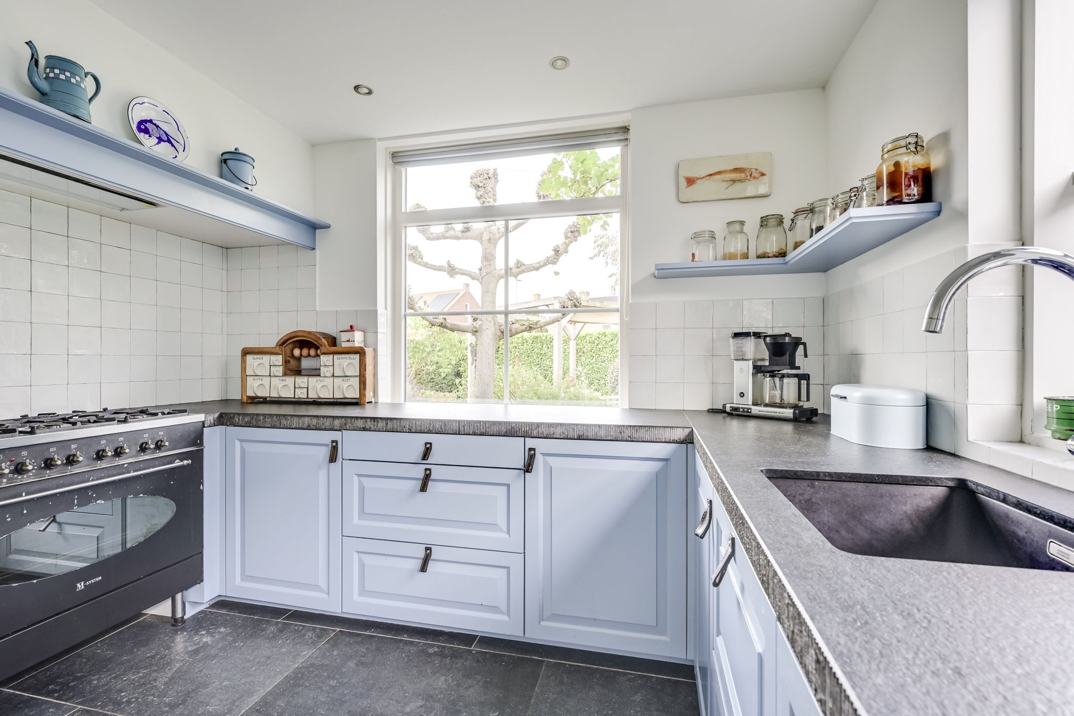 Foto 21 van Dorpsweg 11