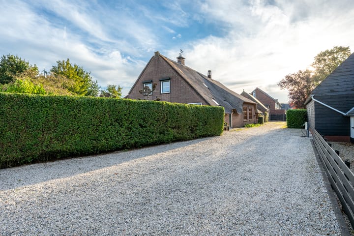 Foto 71 van Dorpsweg 11