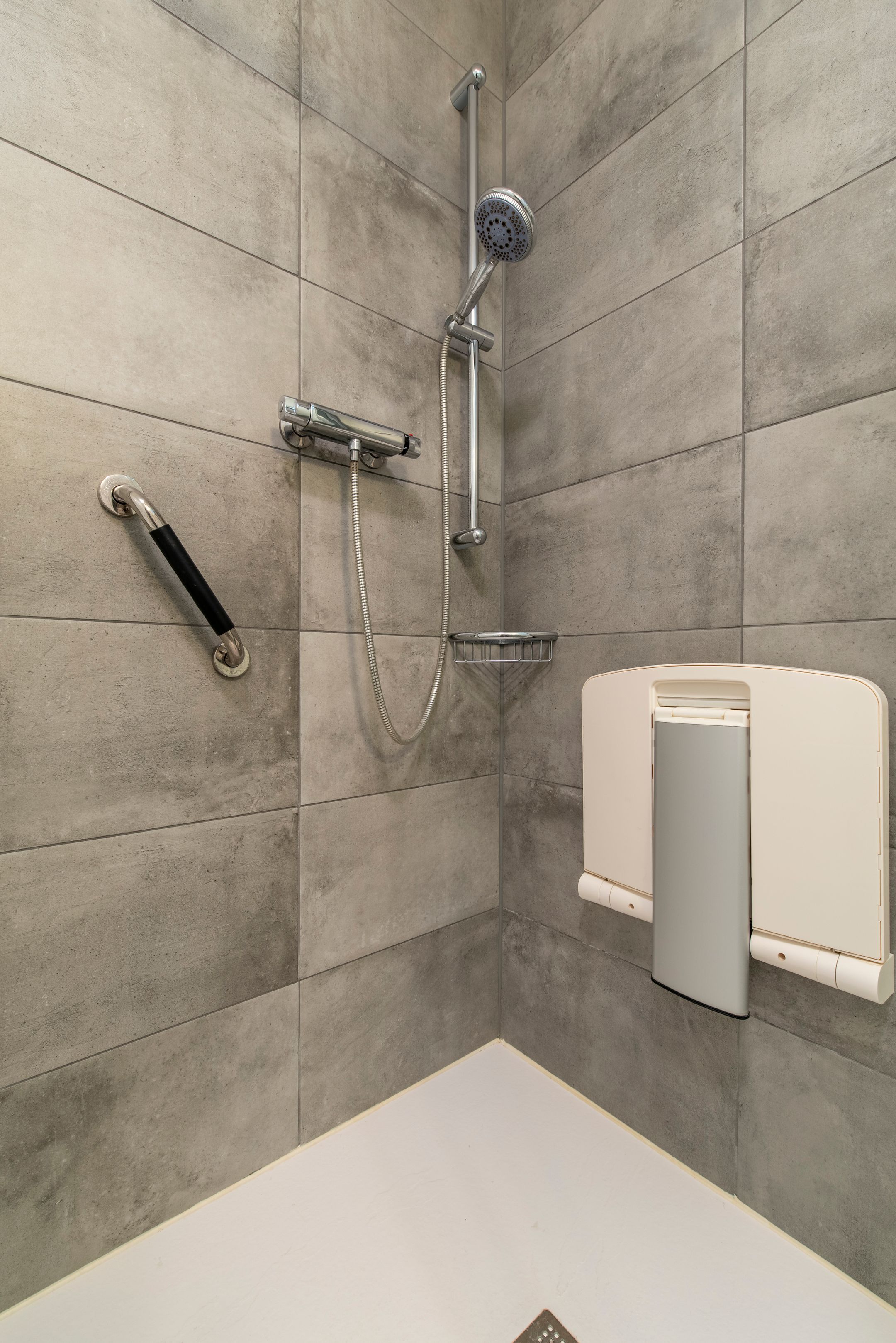 Photo 24 of Spoorlaan 61