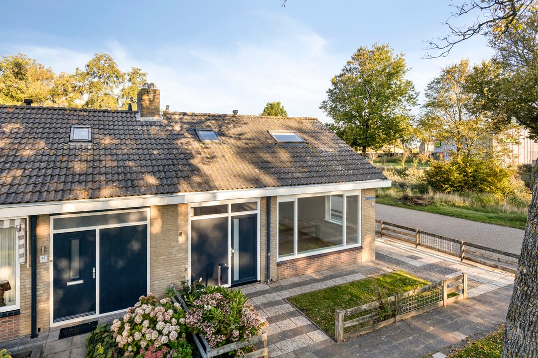 Photo 2 of Molepaed 49