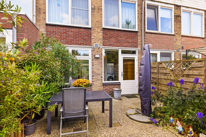 Foto 20 van Burgemeester Bratstraat 34