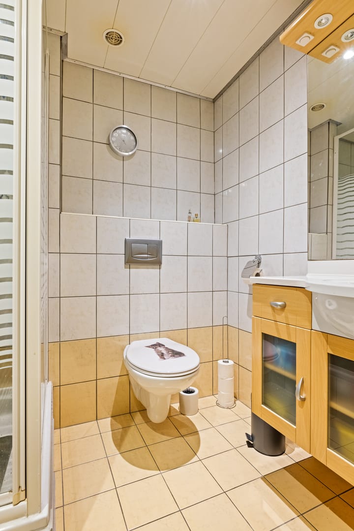 Foto 25 van Burgemeester Bratstraat 34