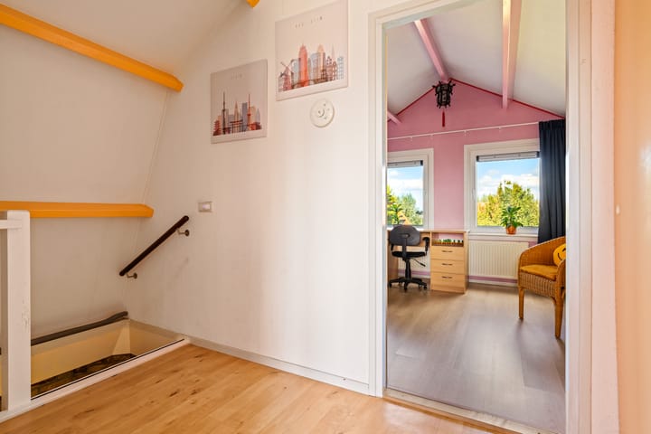 Foto 37 van Burgemeester Bratstraat 34