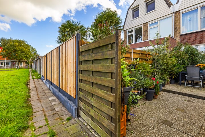 Foto 49 van Burgemeester Bratstraat 34