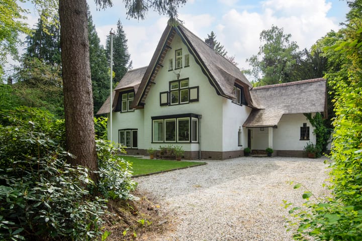 Photo 2 of 2e Beukenlaan 4