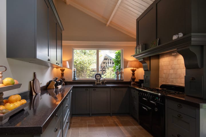 Photo 14 of 2e Beukenlaan 4