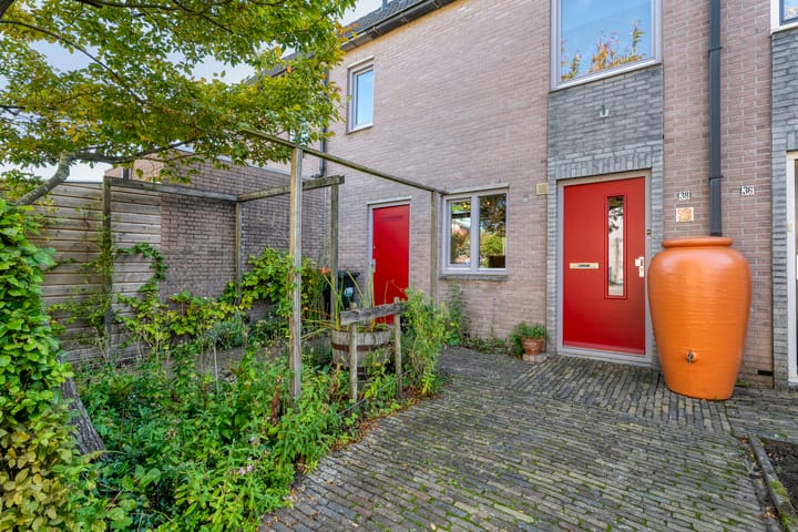 Foto 2 van M van Zwaanenburghstraat 38