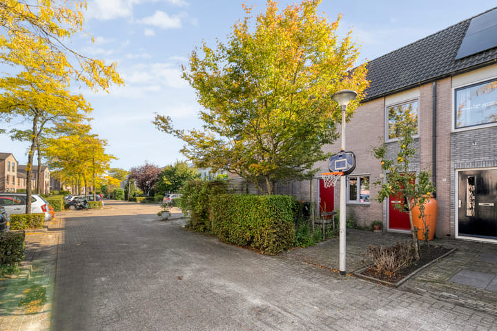 Photo 31 of M van Zwaanenburghstraat 38