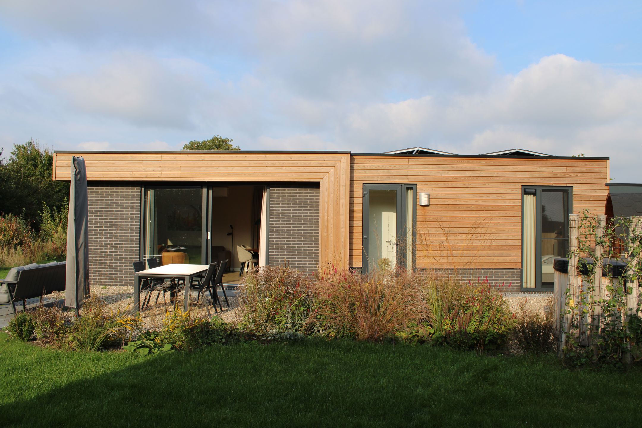 2-bedroom freehold villa in Winterswijk Kotten — photo 1 of 5