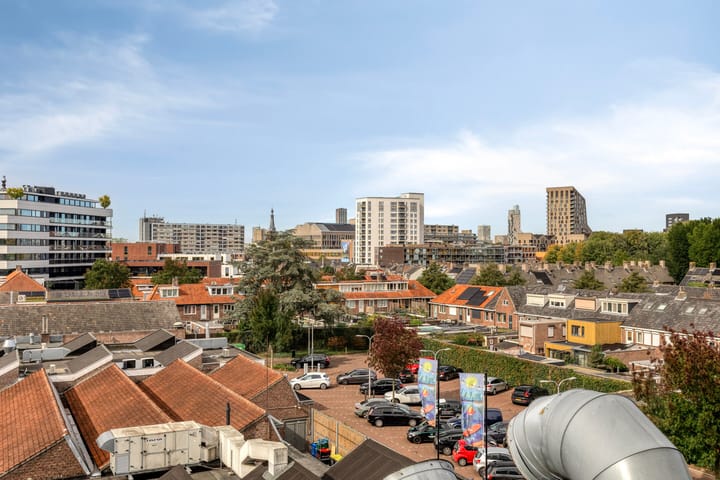 Photo 28 of Schoenerstraat 23