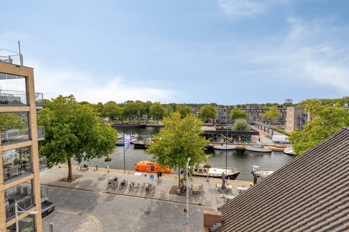 Photo 30 of Schoenerstraat 23