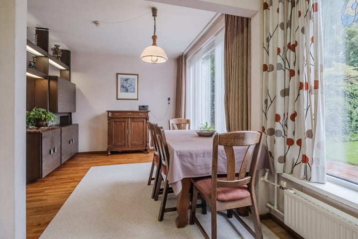 Foto 9 van Adriaen Banckertstraat 1