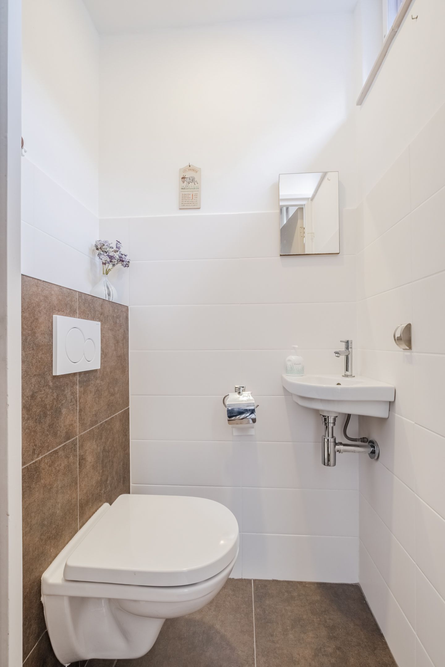 Foto 12 van Adriaen Banckertstraat 1