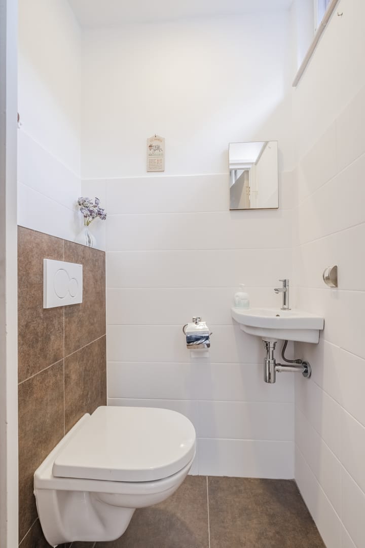 Foto 12 van Adriaen Banckertstraat 1