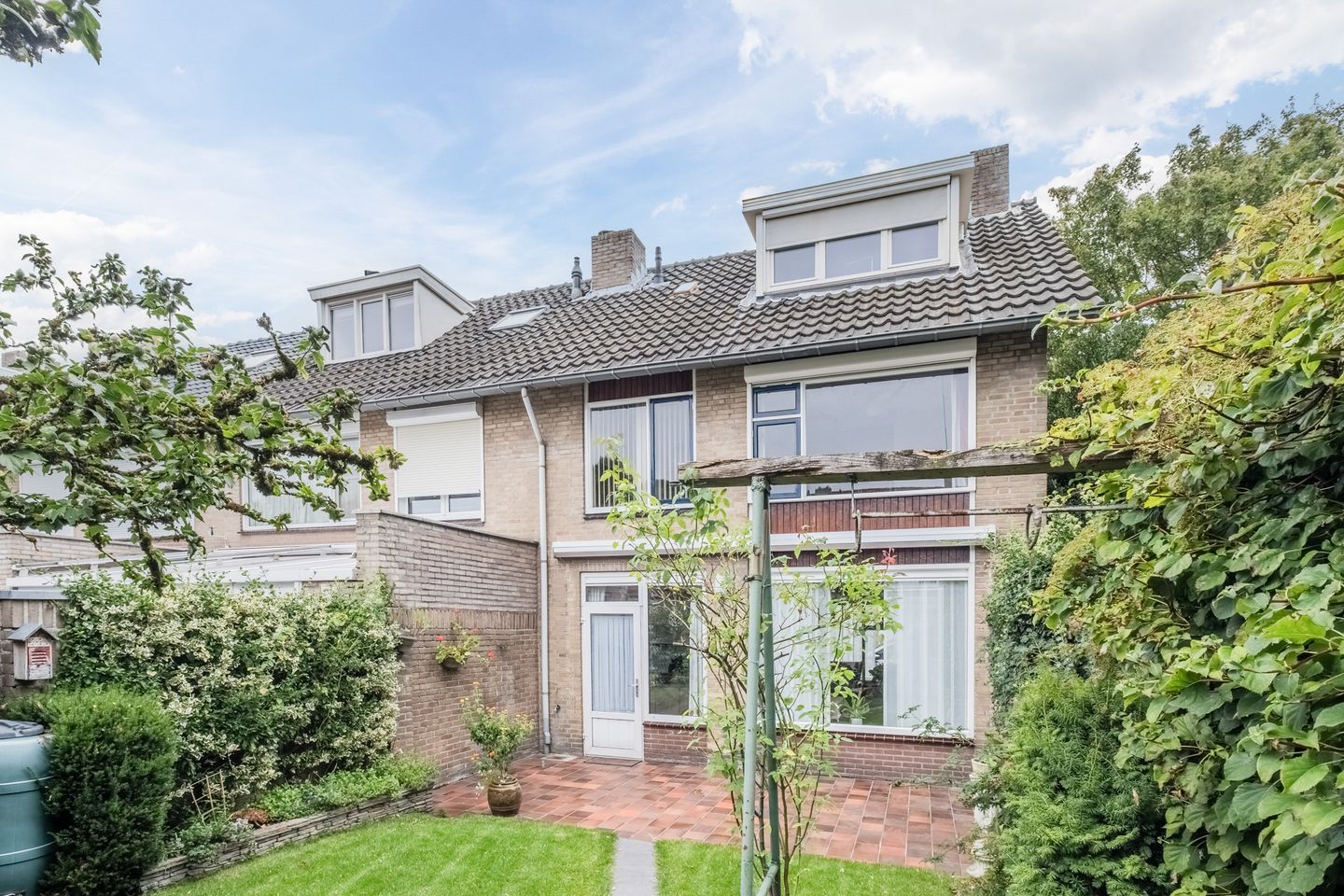 Foto 29 van Adriaen Banckertstraat 1