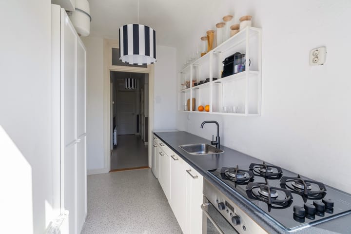 Foto 13 van Van den Boschstraat 311