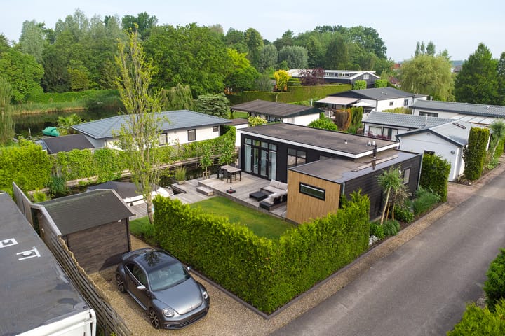 Photo 2 of Nieuw-Loosdrechtsedijk 217-C072