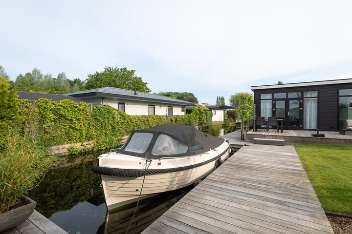 Photo 3 of Nieuw-Loosdrechtsedijk 217-C072