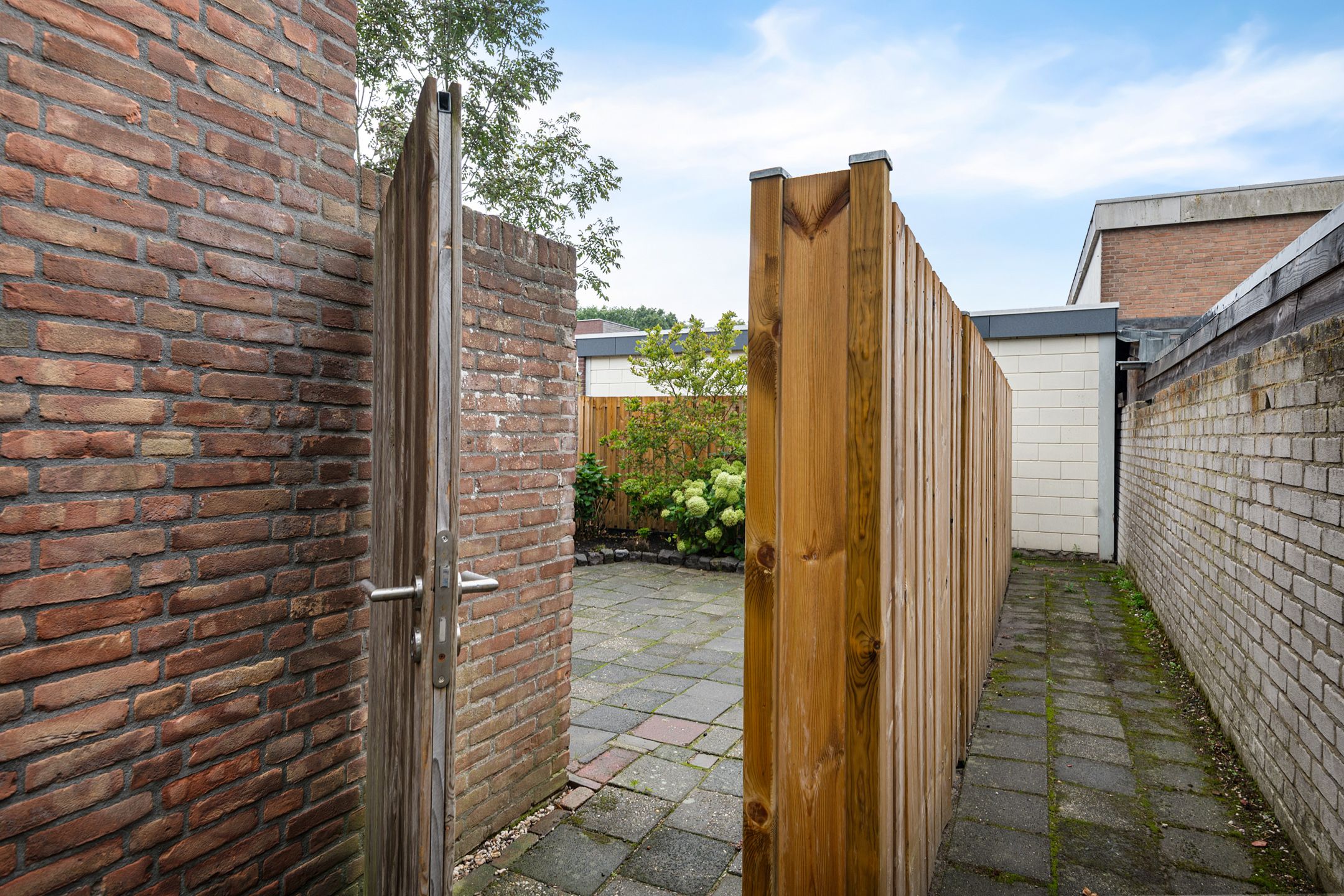 Foto 24 van Meidoornstraat 32