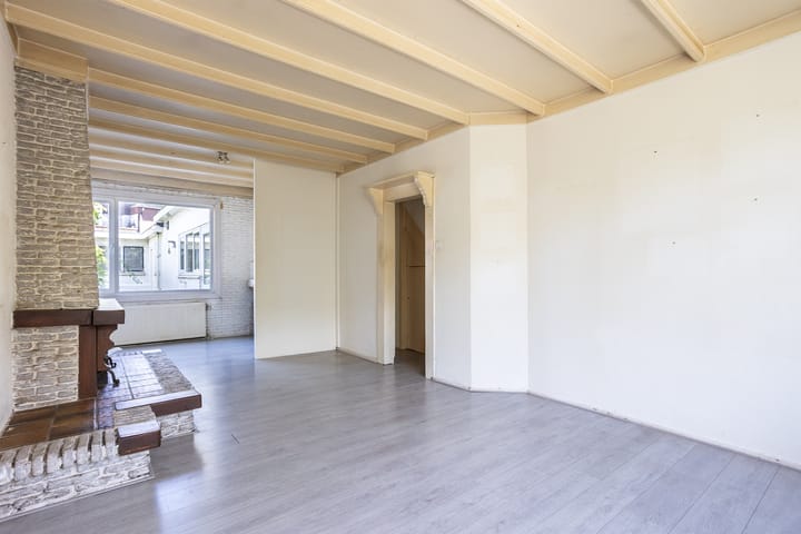 Photo 2 of Pauwenstraat 9