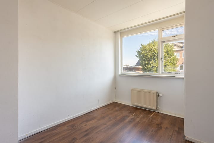 Photo 12 of Pauwenstraat 9