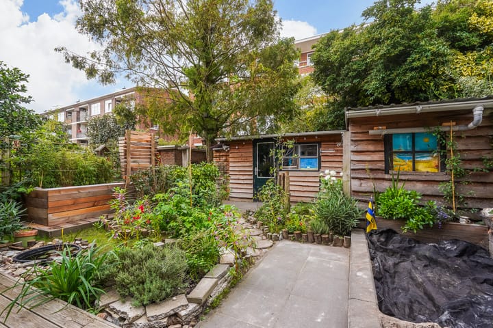 Foto 15 van Rozenstraat 102