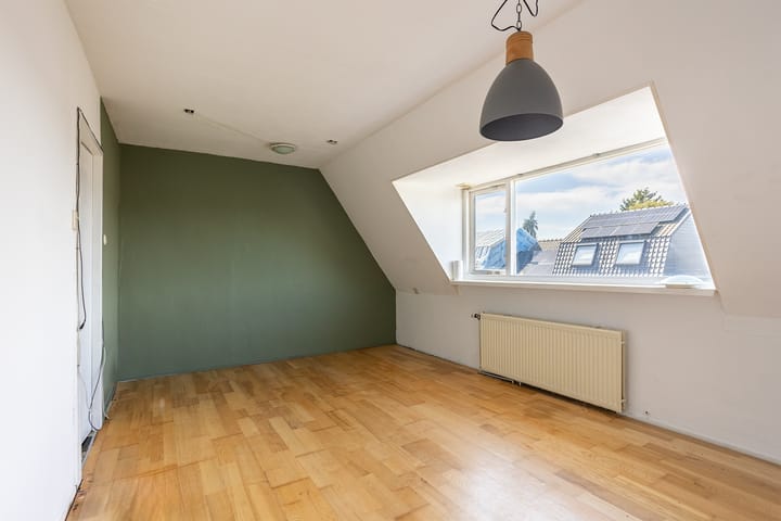 Photo 24 of Pauwenstraat 9