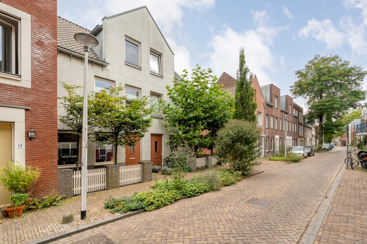 Foto 28 van Hoogstraat 19