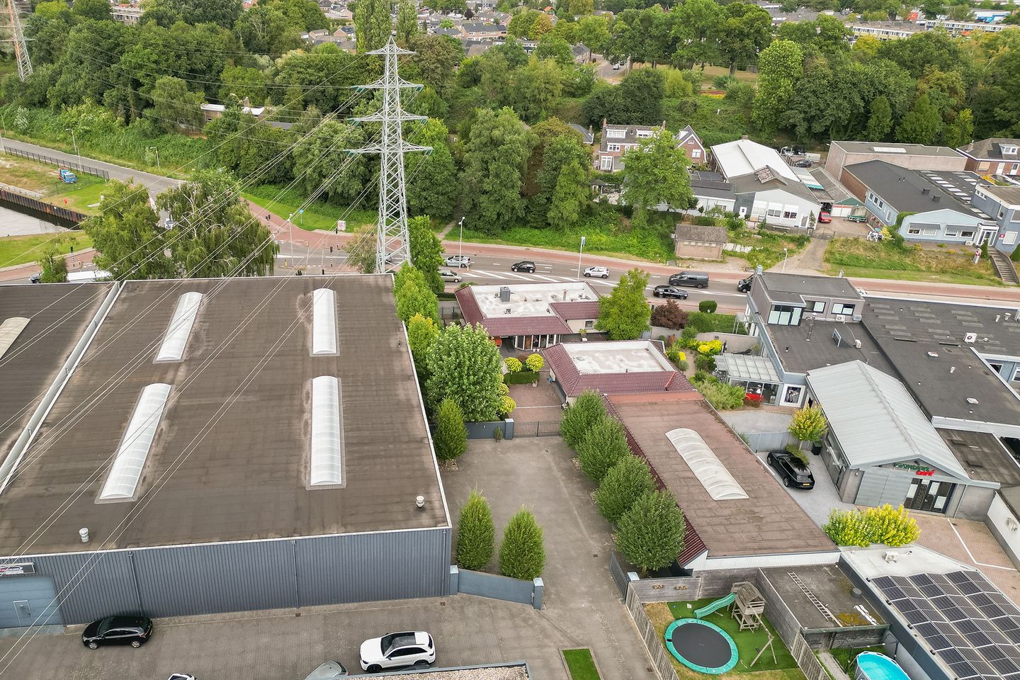 View photo 2 of Josinkstraat 66-70